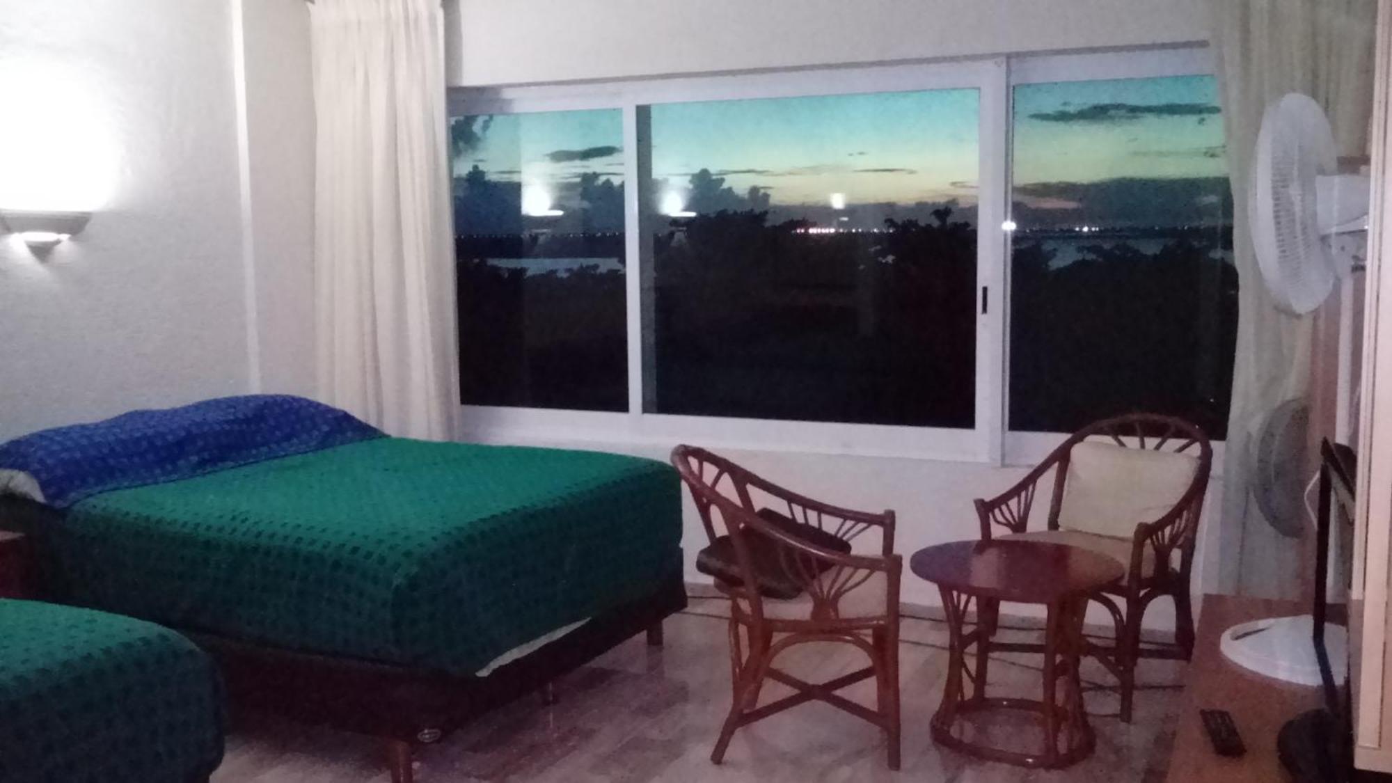 Suites Brisas Cancún Exterior foto