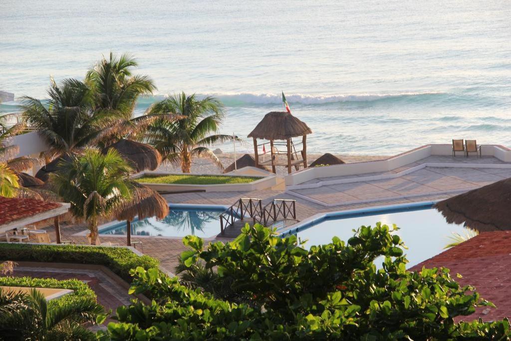 Suites Brisas Cancún Exterior foto