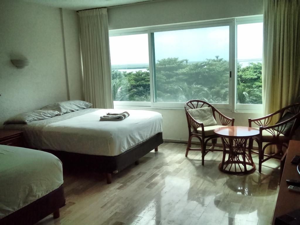 Suites Brisas Cancún Exterior foto